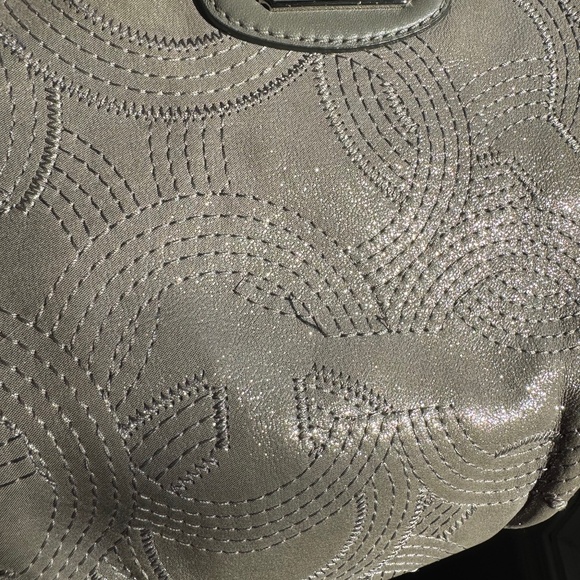 Coach Madison Maggie Hobo - Silver - Picture 14 of 14